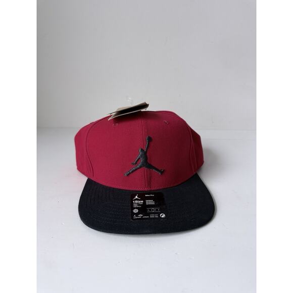 Air Jordan Nike Pro Jumpman Classics Snapback AR2118 Red Black Bred Hat Cap NEW
